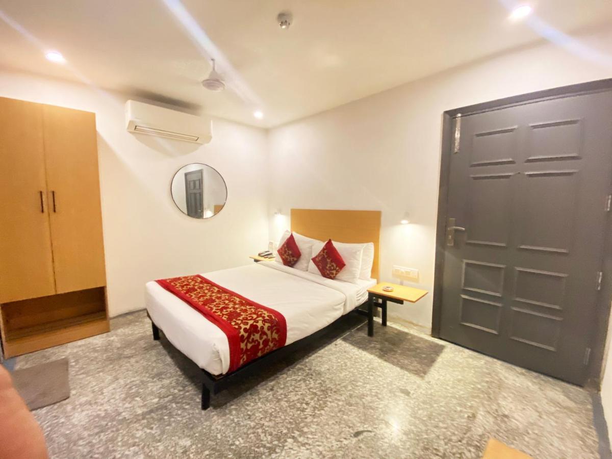 Hotel Golden Saffron By Qotel-Punjabi Bagh New Delhi Eksteriør bilde